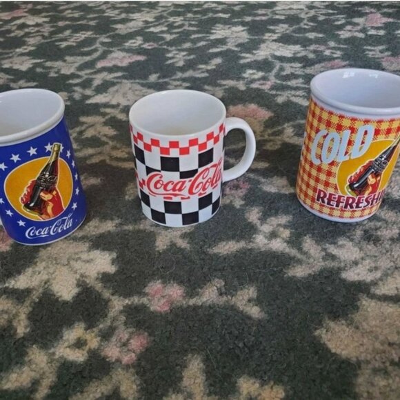 Coca-Cola Mugs - Picture 1 of 1